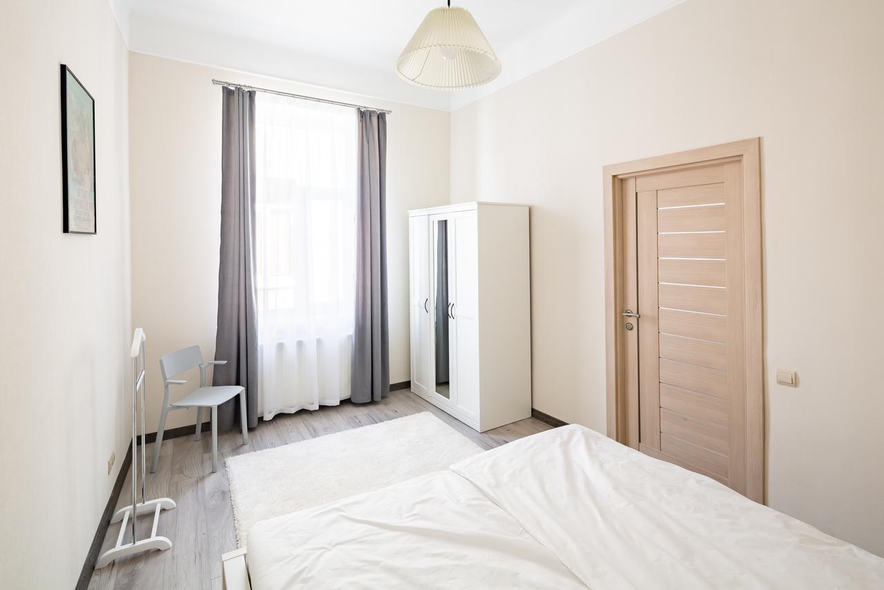 #1 Apartment Львів Екстер'єр фото
